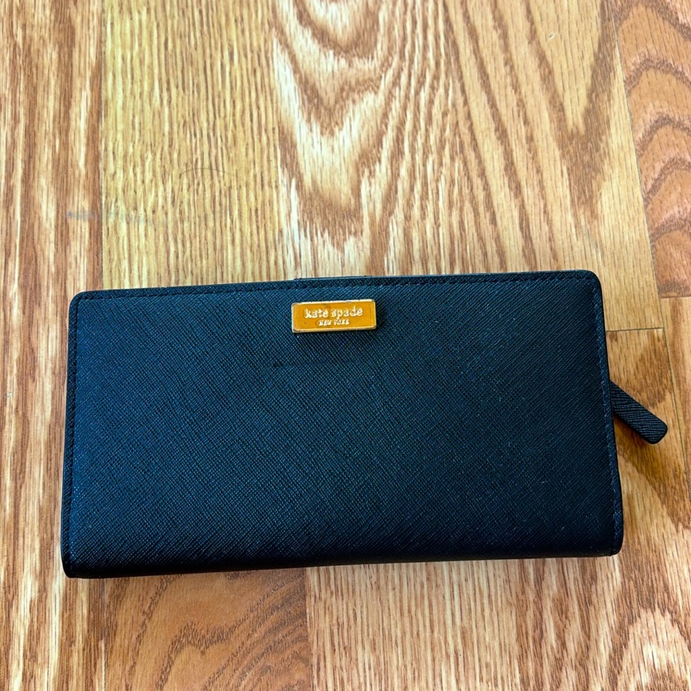 GUC Kate Spade Black wallet